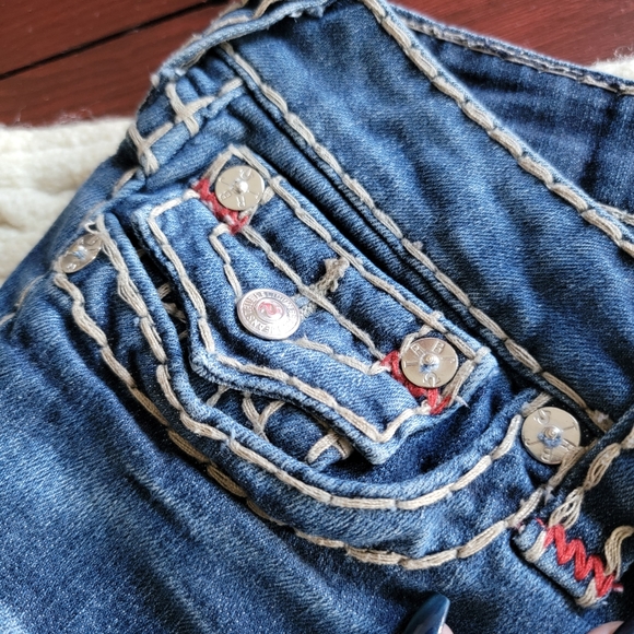 True Religion - Picture 4 of 9